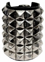 6řadový náramek s pyramidovými cvočky - LDGA283