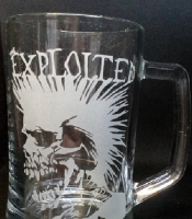 EXPLOITED Bierkrug aus Glas - Punk Skull